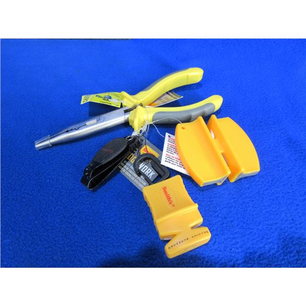 NEW - Smith's 6 1/2" Pliers, 2 Sharpeners, Line Clipper