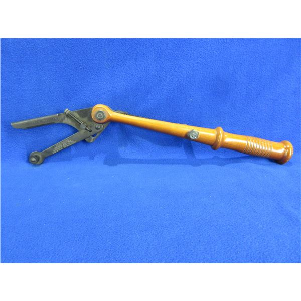 Remington Automatic Hand Trap/Clay Pigeon Thrower