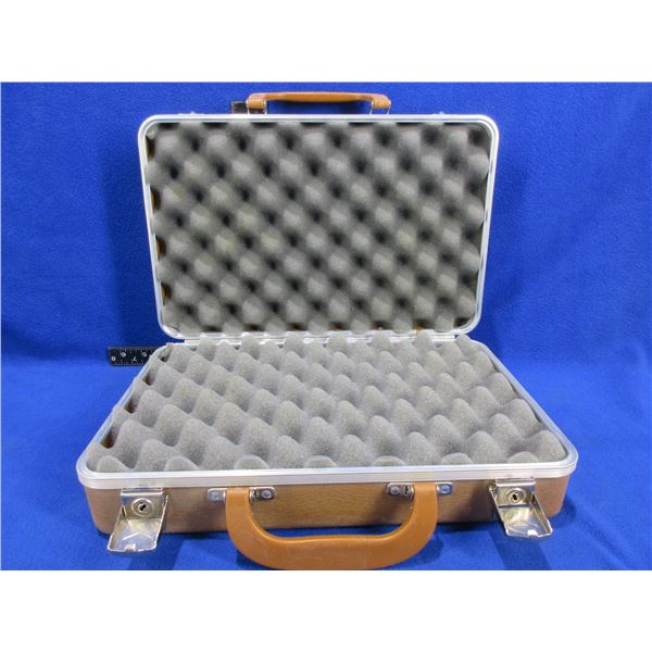 Doskocil Hard Handgun Case - 14" x 9" x 4 1/2" Deep