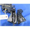Image 5 : Crosman Model 357 Six - 177 Cal. CO2 Pellet Revolver