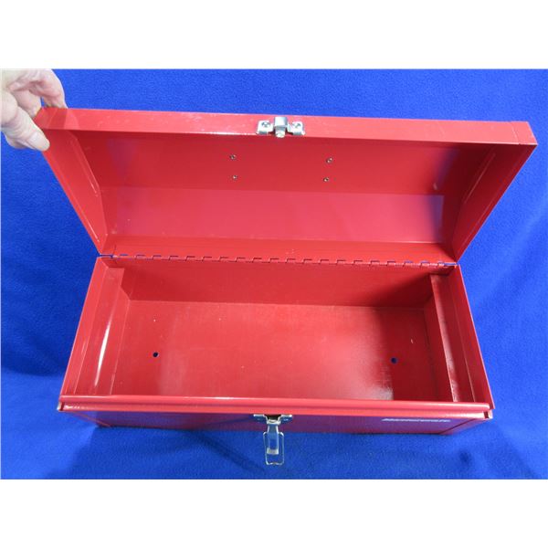 Mastercraft Metal Toolbox - 17" x 7" x 7 1/2"