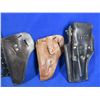 Image 2 : 3 Leather Holsters - Right Hand