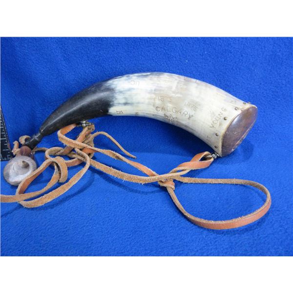 Vintage Powder Horn - Horn was hand etched by owner