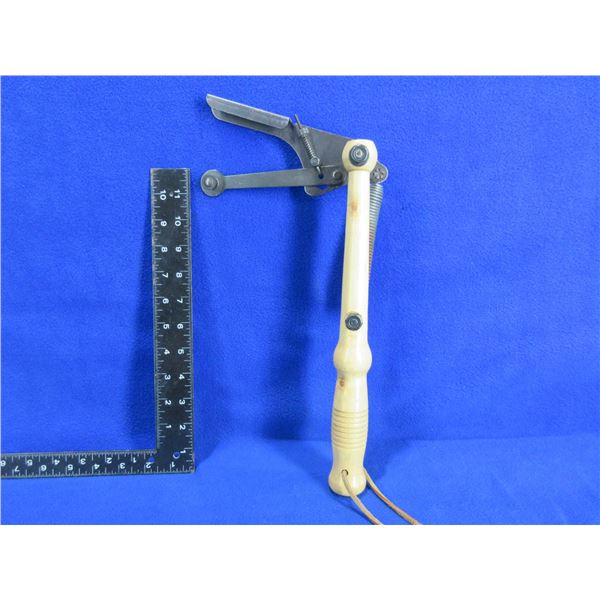 Vintage Wood Handle Automatic Hand Trap