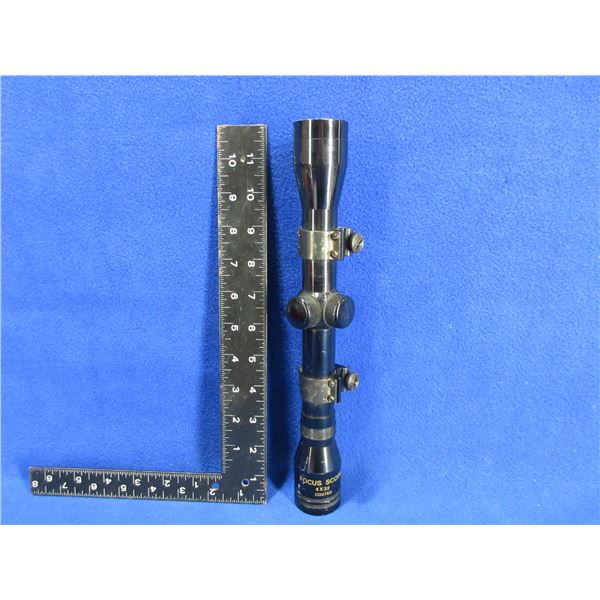 Focus Scope 4x32 Riflescope with Rings - Appears Clear