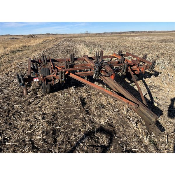 International Heavy Duty Cultivator, 16ft, c/w diamond harrows and spikes