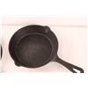 Image 4 : (2) Cast Iron Frying Pans (6" & 8")