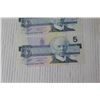 Image 2 : (3) Sequential Uncirculated 1986 Canadian $5 Bills