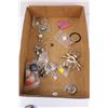 Image 6 : Ladies Jewelry - Various Items of Varying Condition: including Earrings, Necklaces, Bracelets, Penda