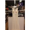 Image 1 : *Brand New Wedding Dress - Size Medium