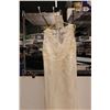 Image 6 : *Brand New Wedding Dress - Size Medium
