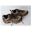 Image 4 : Pair of Merrel Air Cushion Shoes - Size 10