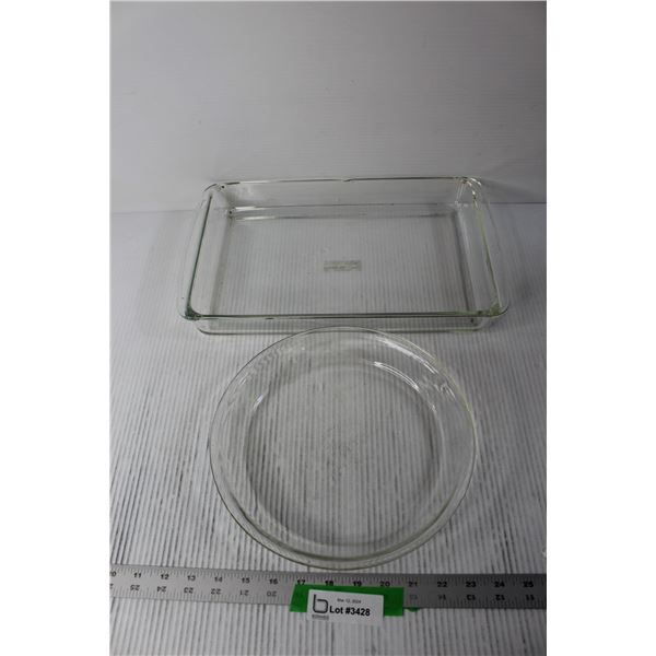 (2) Glass Casserole Dish and Pie Plate