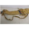 Image 7 : Indigenous Beaded Gun Bag - 45" Long