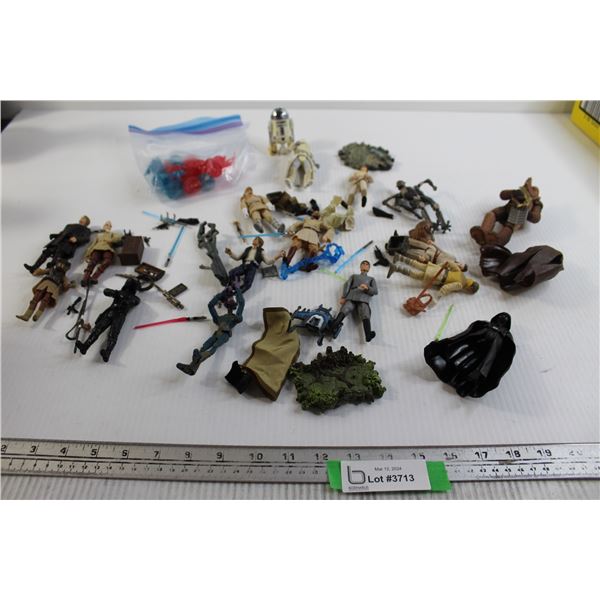 Assorted Star Wars Figurines