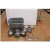 Image 1 : *Kitchen Pots and Pans