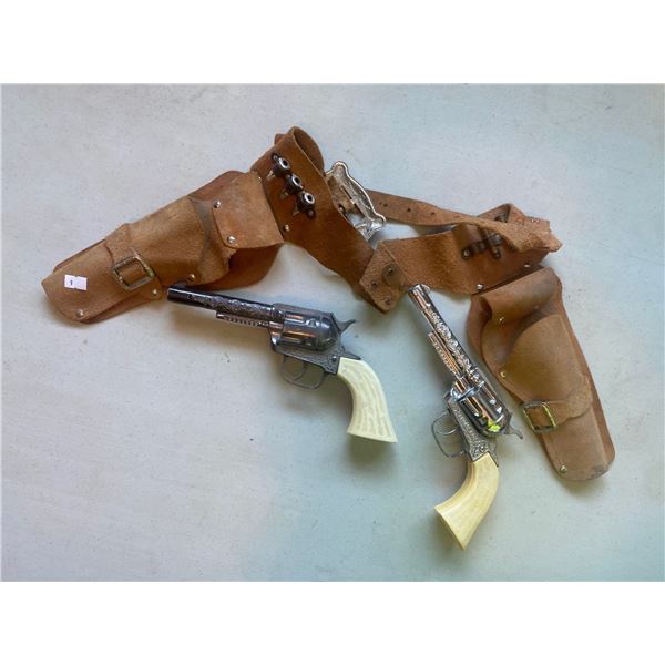 Set Of Ponyboy Western Style Capguns With Leather Holsters