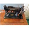 Image 4 : Antique Singer Sewing Machine Table 21L x 16D x 31T MO: K5293867