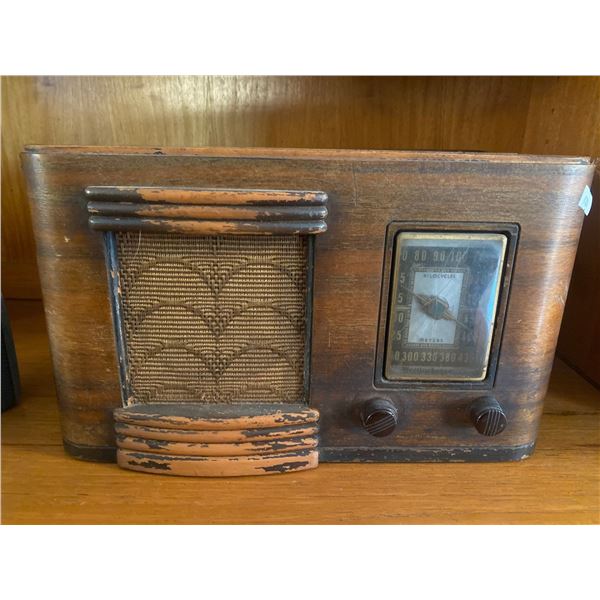 Canadian Westing House Radio MO:471B