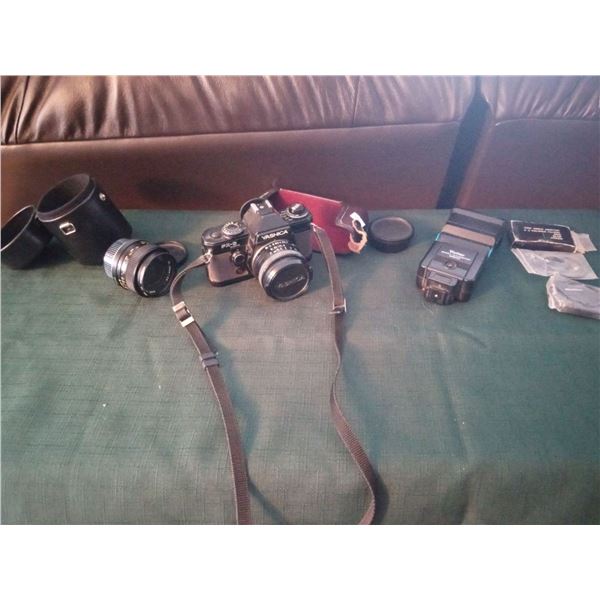 Yashica FXD Quartz Camera MO:410329 With Yashica ML 20 mm Lense And Vivatar Zoom Thyristor 2500