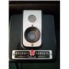 Image 3 : Kodak Brownie Hawkeye And Flashfun Hawkeye With Poloroid Flash 268