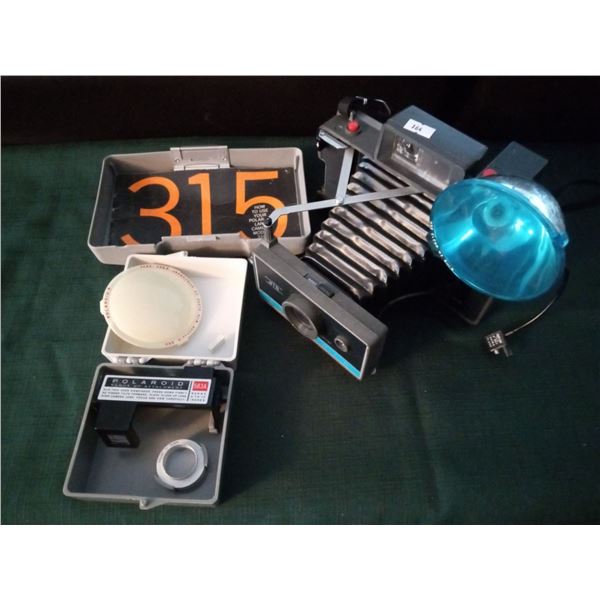 Poloroid Automatic 315 Land Camera With Flash And Zoom Lense