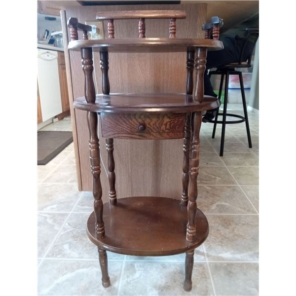 Vintage Wooden Display Table With Drawer 31T