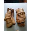 Image 6 : Assortment Of Hockey Gear