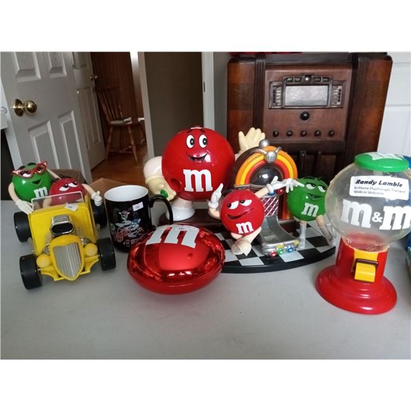 Large Assortment Of Vintage And Modern M&M Collectables
