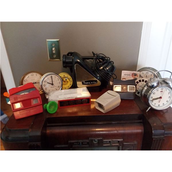 Magic Lantern With Glass Slides And View Master Picture Display