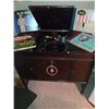 Image 1 : Vintage Senora Charles Culross Record Player With Records