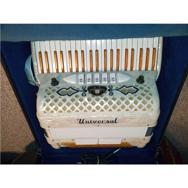 Universal Accordian  With Amplifying Capacity