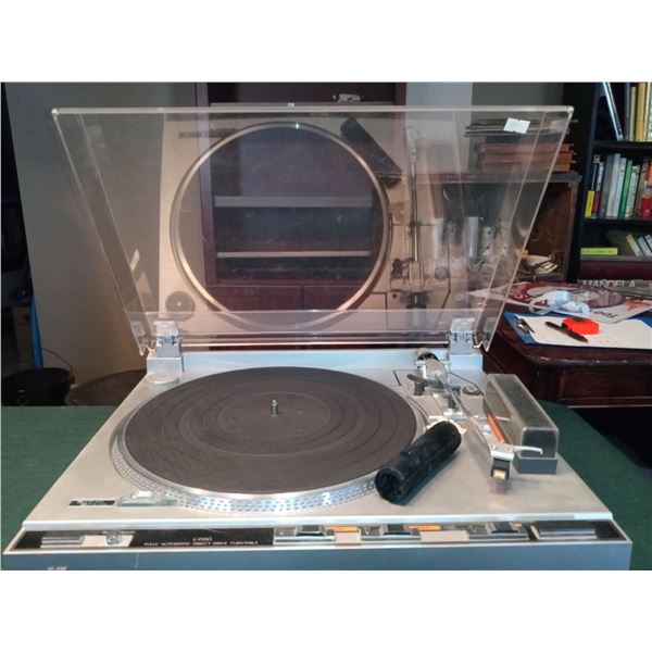 JVC Direct Drive Turntable MO:L-F210