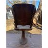 Image 2 : Antique Shoe Makers Chair Chair With Metal Base