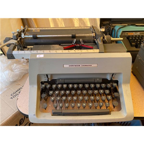 Set Of Three Vintage Typewriters Underwood, Brother, Smith Corona