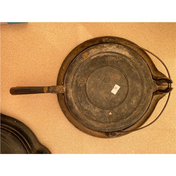 Antique Cast Iron waffle Maker