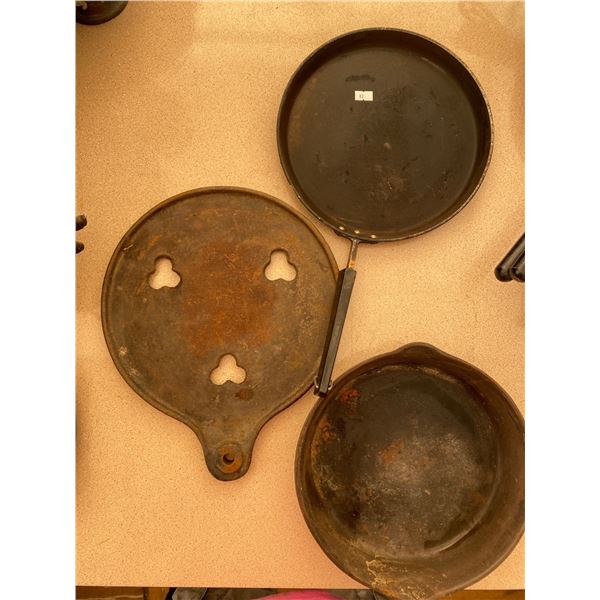 Antique Cast Iron Pot and Cast Aluminum Pan
