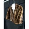 Image 2 : WOMAN'S FAUX FUR SHAWL