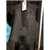 Image 2 : 3 MISC MEN'S DRESS VESTS