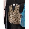Image 4 : 3 MISC MEN'S DRESS VESTS