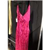 Image 3 : 2 1970'S STYLE DRESSES, 1 GOLD, 1 HOT PINK, DAILY RENTAL $70.00