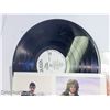 Image 3 : Lot of 2 Vinyl - Queen The Game + Big Bad JohnDear Ivan