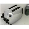 Image 2 : Mid Century General Electric Toaster with Etched Design