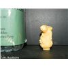 Image 1 : Asian Lucky Rabbit Statue