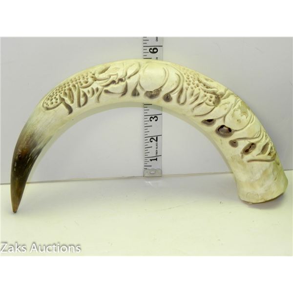 Vintage Handcarved African Elephant Scene Gaur Horn 11" H