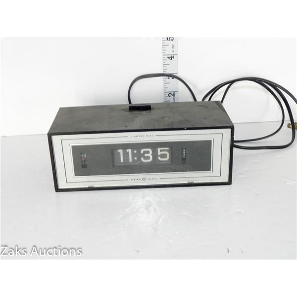 General Electric Lighted Dial Flip Clock