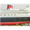 Image 5 : Ocean Liner Queen Mary 2 Model Ship