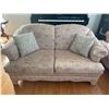 Image 1 : 2 Seater Sofa With Throw Pillows 58Lx36Dx32H