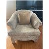 Image 1 : 1 Seater Arm Chair With Throw Pillow 33Lx33Dx33H