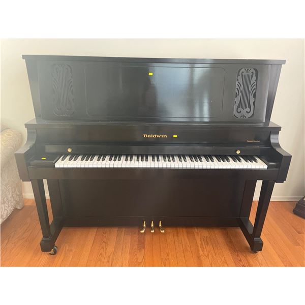 Balwin Concert Vertical Piano 62.5Lx28Dx52H
